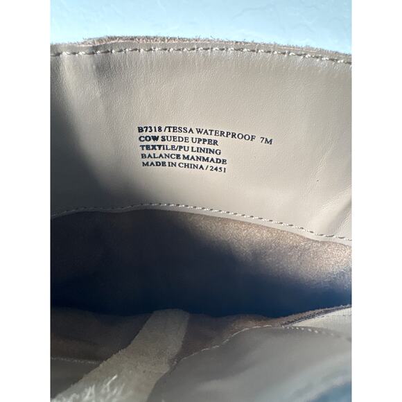 Blondo Women's 7 M Tessa Waterproof Knee-High Boots in Taupe Suede - Picture 8 of 8